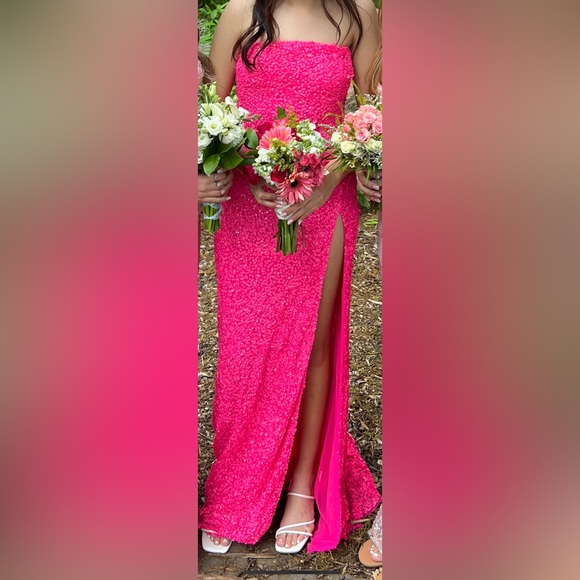 Sherri Hill Néon Pink Prom Dress! - Picture 1 of 3